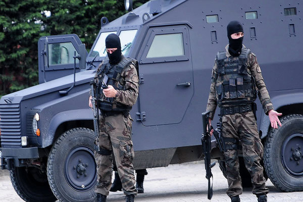بازداشت ۱۲ مظنون همکاری با داعش در ترکیه