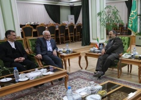 وزیر امور خارجه به مشهد مقدس سفر کرد