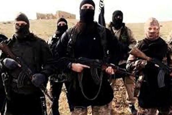 فرانسه به تاسیسات نفتی داعش حمله کرده است