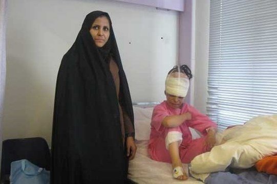 حمایت معلم بیجاری از۹۰ دانش آموز بیمار/ مسئولان پوست کلفت شده اند کراپشده - ثریا مطهرنیا