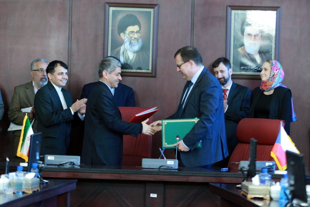 توافقات جدید اقتصادی ایران و چک/ فروش نفت بیشتر می‌شود