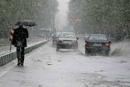 بارندگی در جاد های ۵ استان/ترافیک آزاد راه کرج - تهران