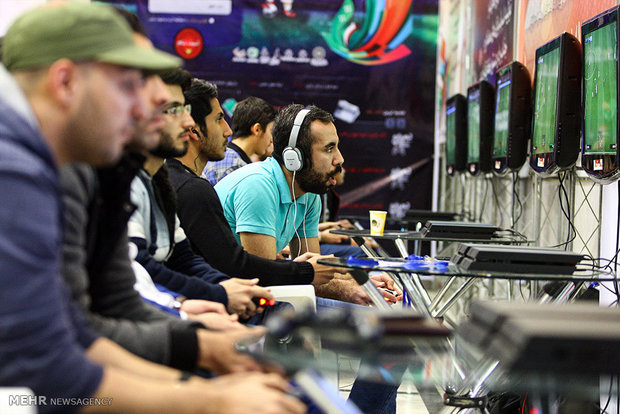 نخستین مسابقات بازی‌های رایانه‌ای تهران کاپ