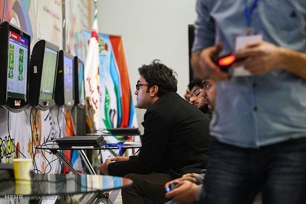 نخستین مسابقات بازی‌های رایانه‌ای تهران کاپ
