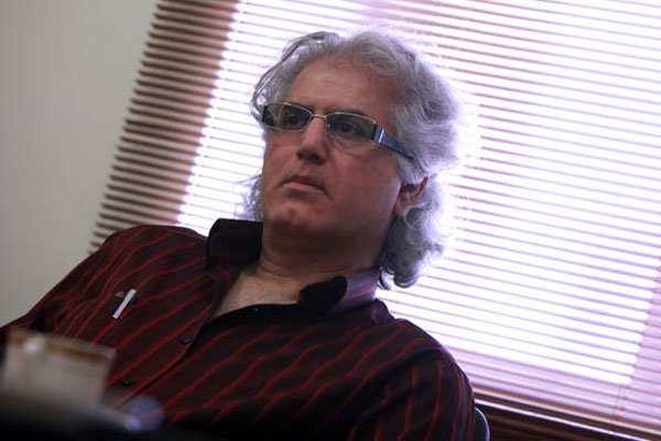 «شنود» علی موذنی در بازار کتاب/ روایت تجربه آزارنده زندگی طبقه متوسط «شنود» علی موذنی در بازار کتاب/ روایت تجربه آزارنده زندگی طبقه متوسط