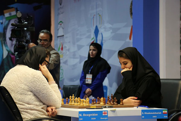 شطرنج - سارا خادم الشریعه