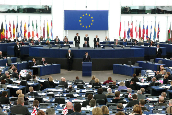 پارلمان اروپا خواستار آغاز مراحل خروج انگلیس از اتحادیه شد
