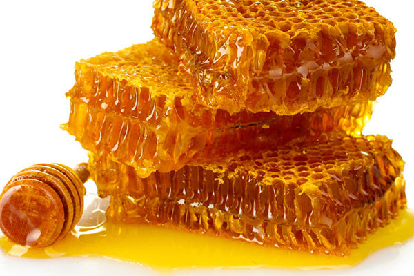 تشخیص عسل طبیعی از صنعتی ممکن شد/ تعیین میزان قند مصنوعی در عسل,