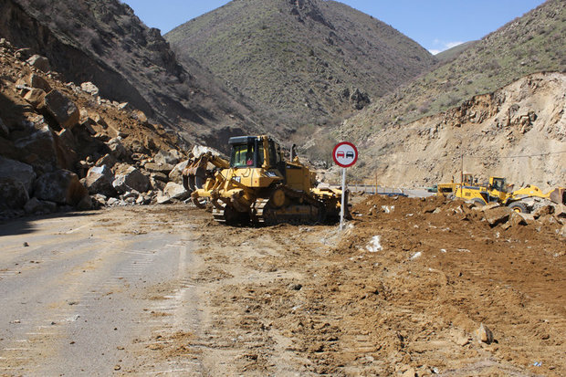 بازگشایی جاده