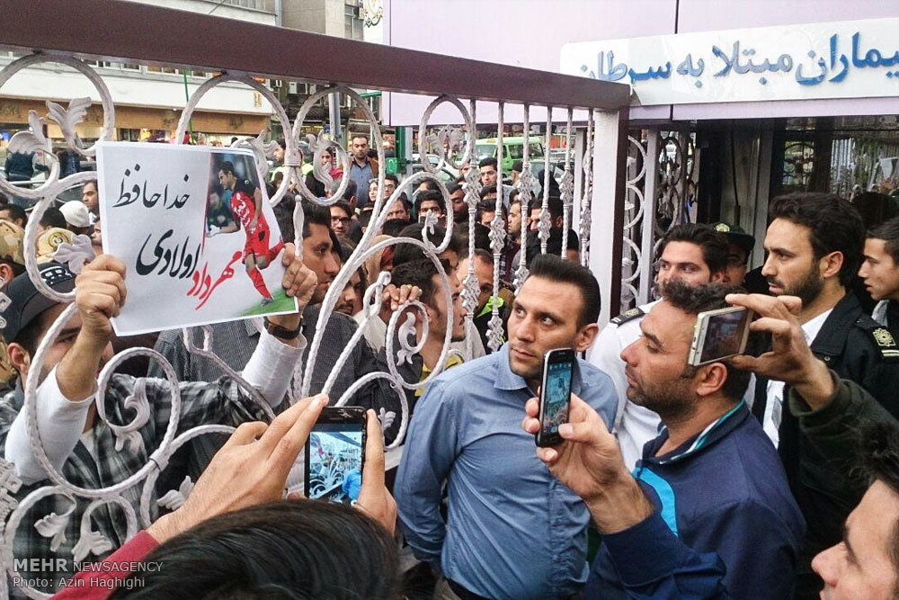 در گذشت مهرداد اولادی