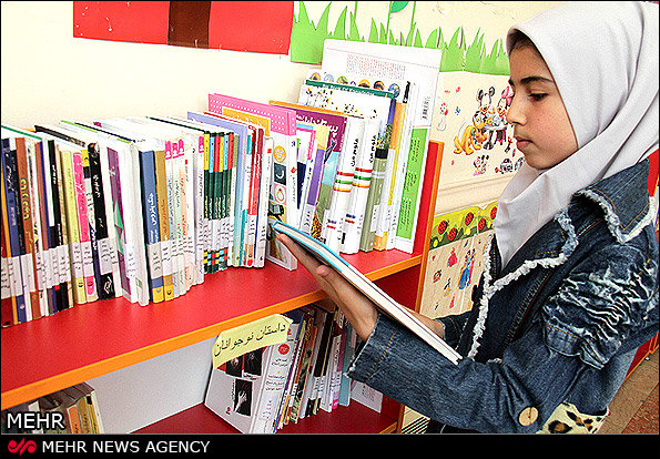 سالانه ۸۷۷ هزار جلد کتاب در استان قزوین امانت گرفته می شود