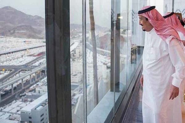 ملک سلمان از امارات به قطر رفت