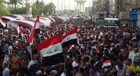 تظاهرات در بغداد علیرغم هشدارهای امنیتی/شلیک گاز اشک آور