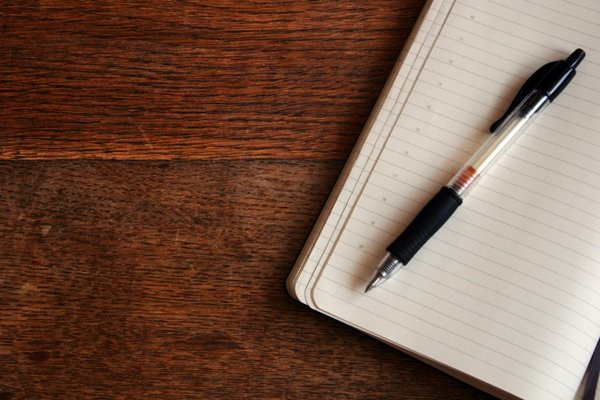 سفر ۴۰۰ مسئول ملی به لرستان و سهمی به اندازه «هیچ»! یادداشت