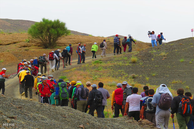  همایش بزرگ کوهنوردی استان مرکزی در شهر تاریخی نیم ور