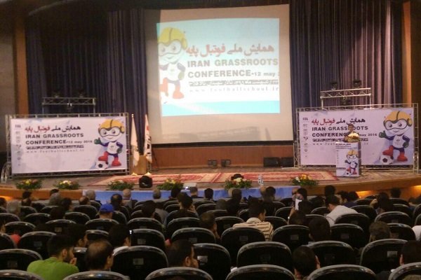 برگزاری همایش یکروزه ملی فوتبال پایه در البرز با حضور تاج