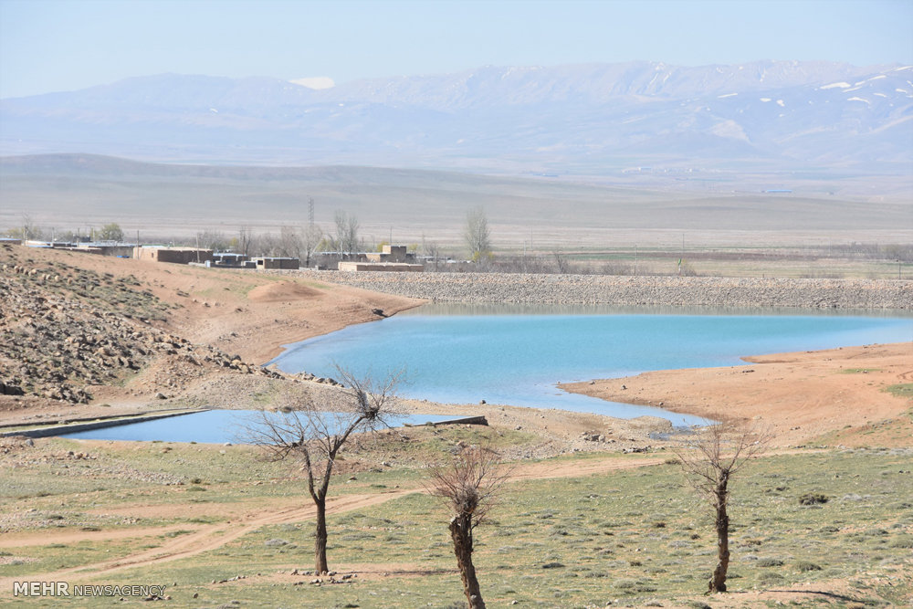 http://media.mehrnews.com/d/2016/05/15/4/2077163.jpg
