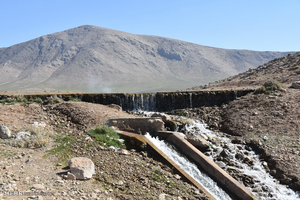 http://media.mehrnews.com/d/2016/05/15/4/2077164.jpg