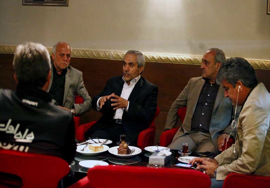 پرسپولیس همیشه باید اول باشد/ واکنش به غیبت طاهری و حواشی شب قبل پرسپولیس همیشه باید اول باشد/ واکنش به غیبت طاهری و حواشی شب قبل