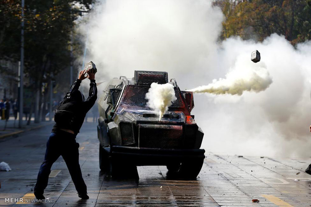 تشدید درگیری دانشجویان شیلیایی با پلیس‎