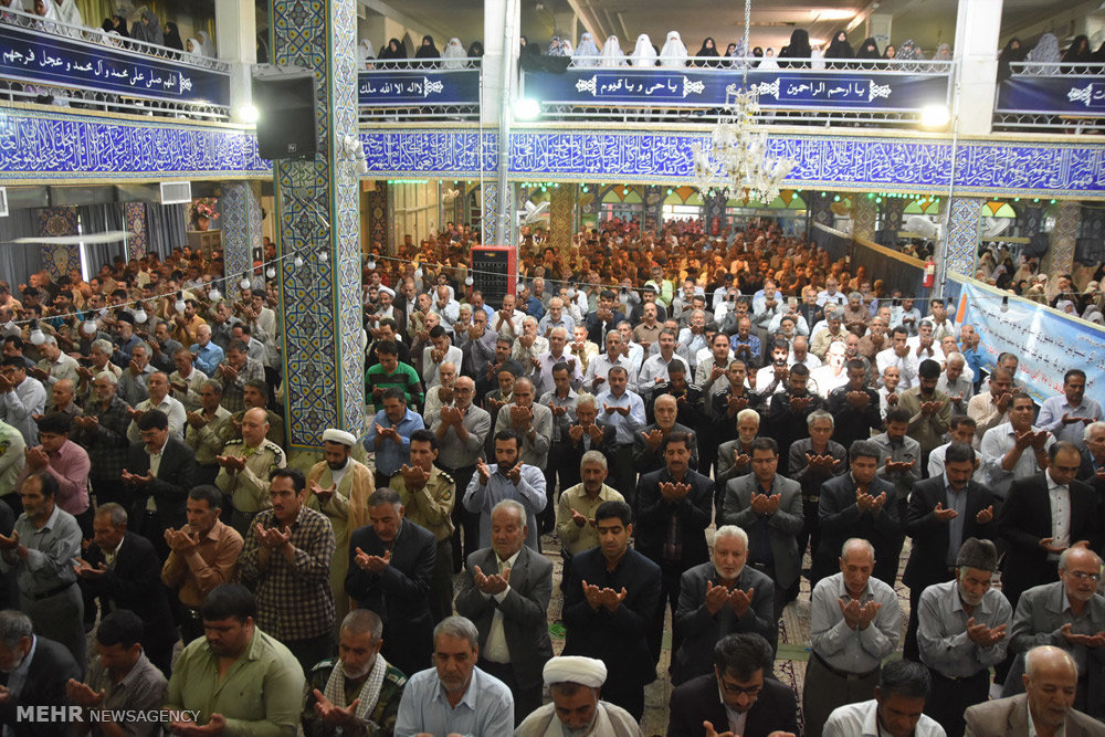 اقامه نماز جمعه در شهرضا اصفهان