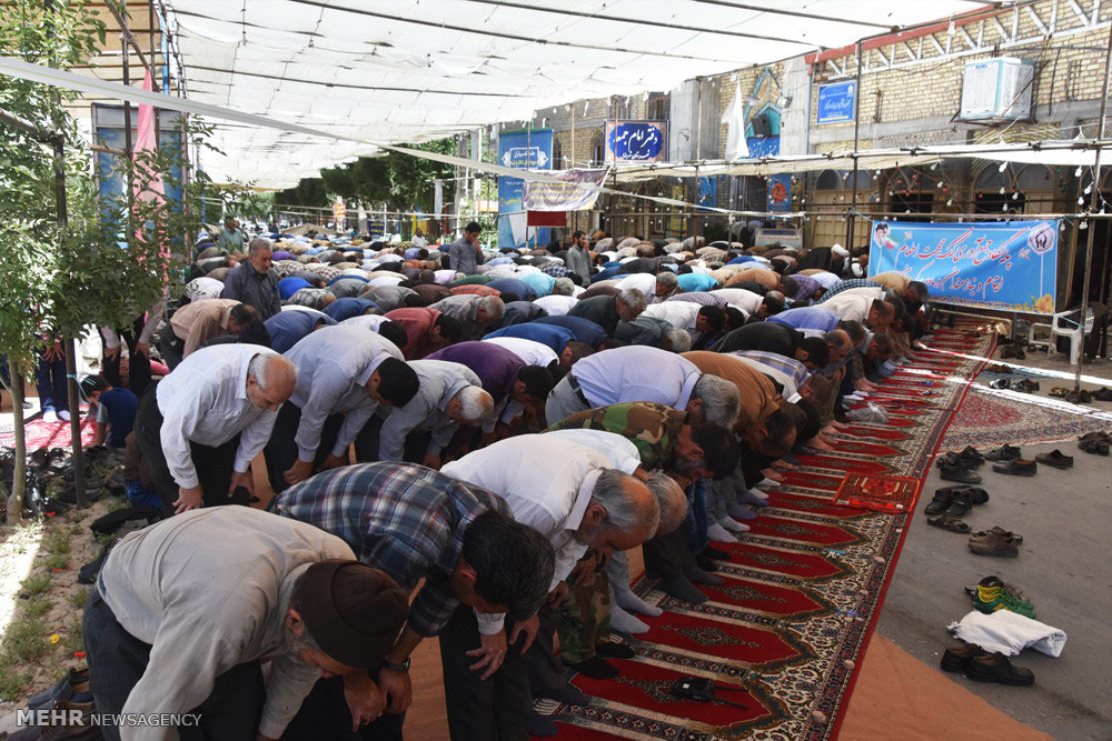 اقامه نماز جمعه در شهرضا اصفهان