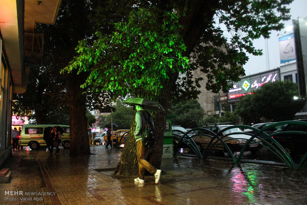 بارش پراکنده در محورهای مازندران و خراسان شمالی/ترافیک روان است