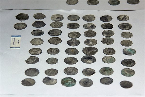 کشف محموله تاریخی و سکه های طلا و نقره دوران ساسانی