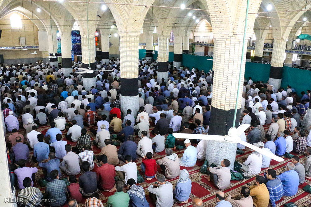 اقامه نماز جمعه در هشت بندی