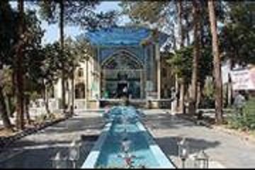 بزرگترین شبستان در میان اماکن متبرکه تهران در بقعه شیخ صدوق(ره)