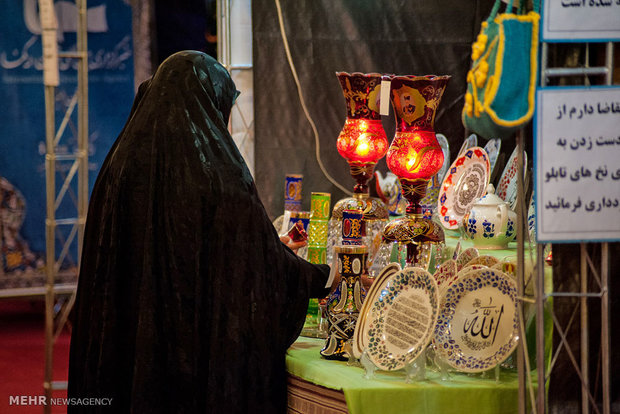 اجرای مراسم تعزیه در پنجمین نمایشگاه قرآن و عترت استان البرز