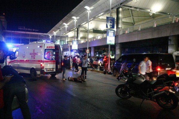 ۳۲ کشته در انفجار فرودگاه آتاتورک/ایلدیریم به استانبول رفت