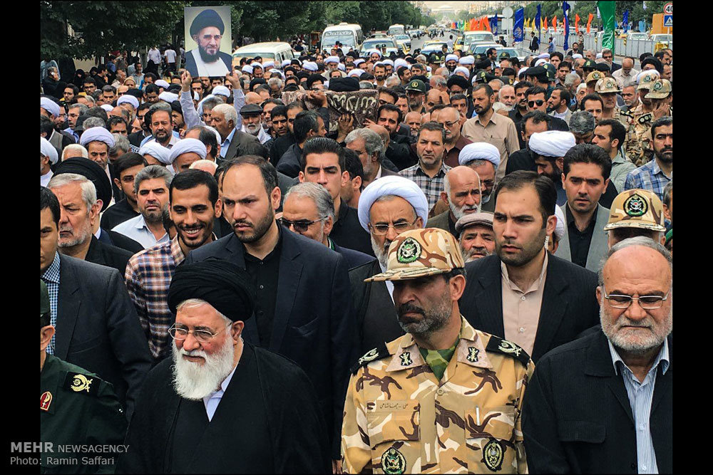 تشییع پیکر مرحوم حجت الاسلام والمسلمین سید کاظم علم الهدی