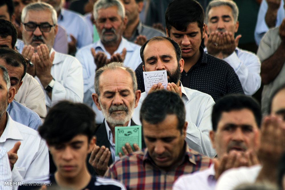 اقامه نماز عید سعید فطر در سیرجان