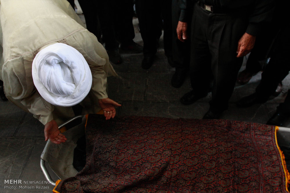 تشییع پیکر مادر شهید مفقودالاثرحسن پوری محمد