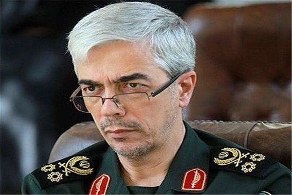 سرلشکر باقری: ایران برای توسعه مناسبات نظامی با پاکستان آماده است
