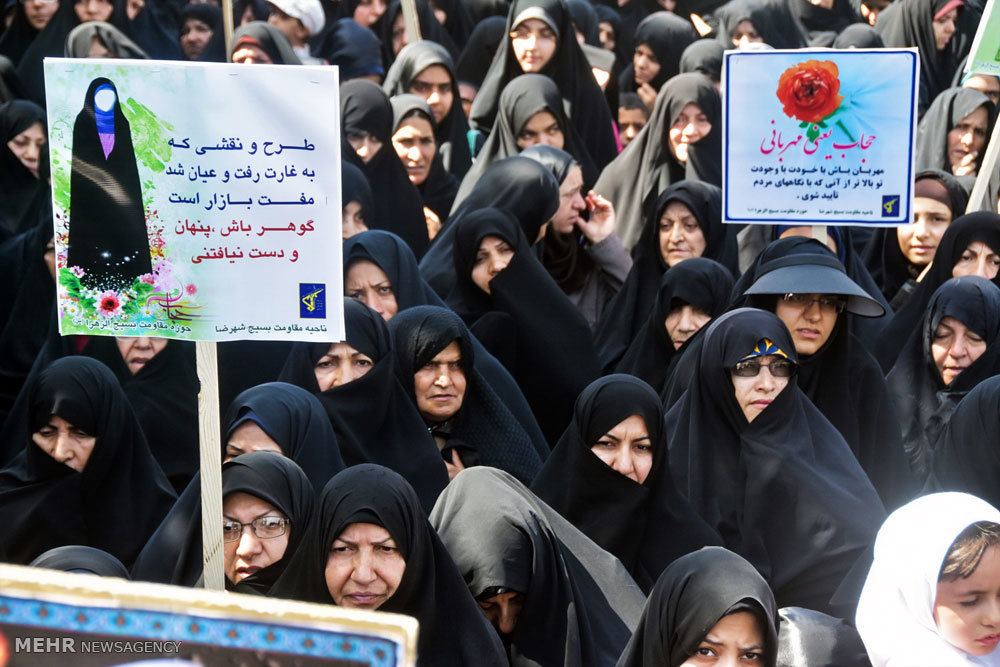 راهپیمایی عفاف و حجاب در شهرضا