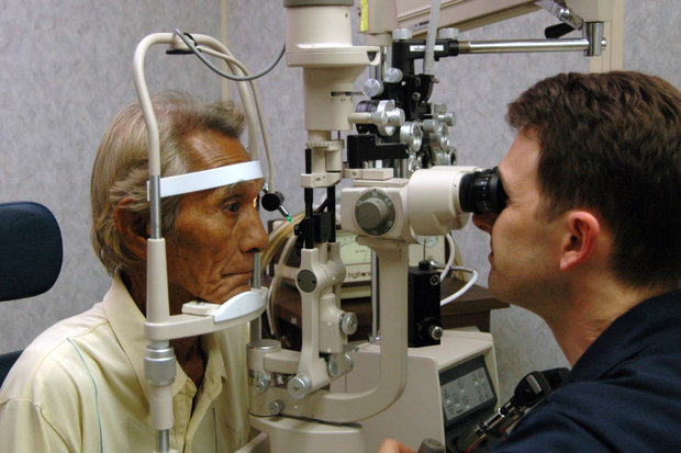 تشخیص علائم آلزایمر با آزمایش جدید چشم