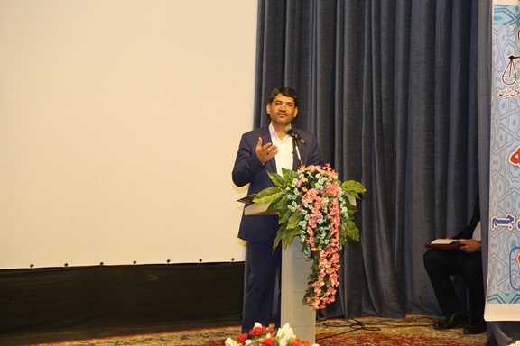 بیکاری عامل بسیاری از منکرات است/ قبح طلاق شکسته شده محمد سهیلی
