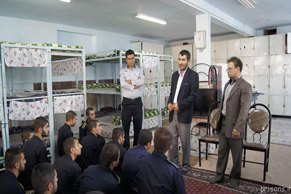 مدیر کل زندانهای کردستان