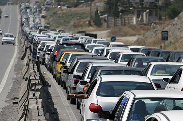 ترافیک نیمه سنگین در باند جنوبی آزادراه کرج-تهران