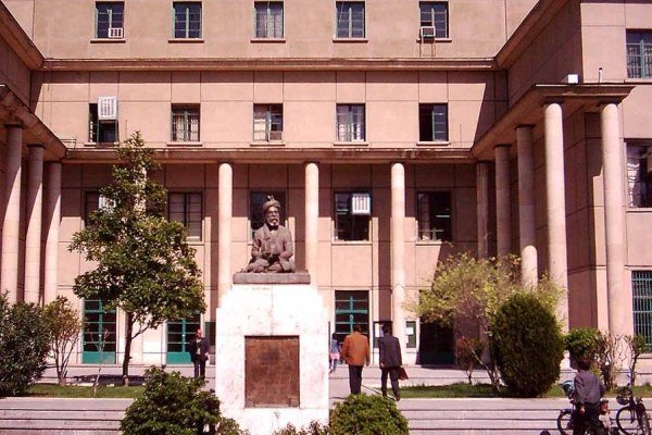 دانشکده ادبیات دانشگاه تهران