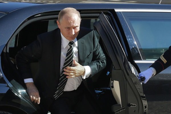 «پوتین» سفر خود به فرانسه را لغو کرد ولادیمیر پوتین