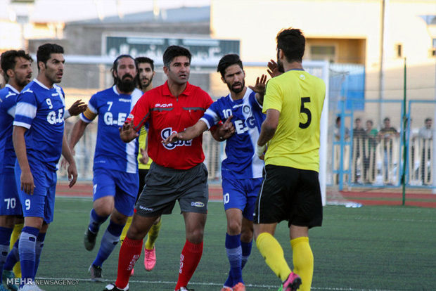 تقابل مایلیکهن و کریمی در انزلی/ رویارویی تیمهای مدعی صعود تقابل مایلیکهن و کریمی در انزلی/ رویارویی تیمهای مدعی صعود