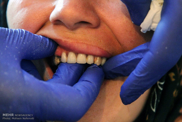 ۱۵ درصد هزینه های دندانپزشکی کمرشکن است