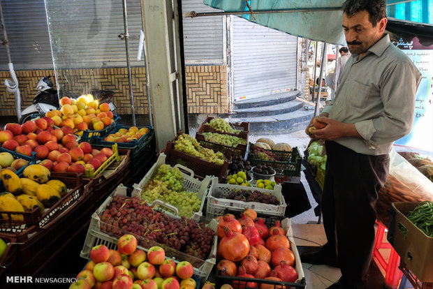 قیمت انواع میوه در آستانه شب یلدا/ثبات قیمتها در بازار