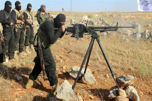 کشته شدن  ۱۳۰ نفر در درگیری گروههای تکفیری و مسلح در جنوب سوریه