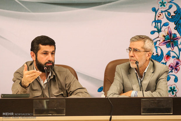 دستگاه های دولتی خوزستان نباید علیه هم اجرائیه صادر کنند نشست خبری غلامرضا شریعتی استاندار خوزستان با اصحاب رسانه
