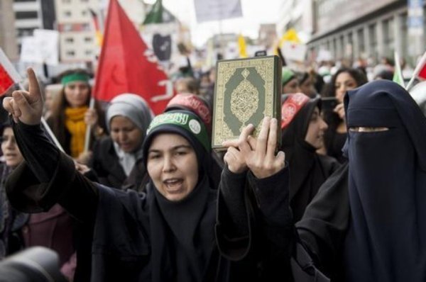 توصیه نماینده شورای لیبرال مسلمانان مبنی بر توجه بیشتر به اقلیت