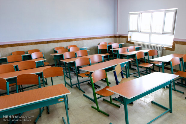 کمبود۷۰۰ معلم در شهریار/۱۰مدرسه شهرقدس نیازمند بازسازی است